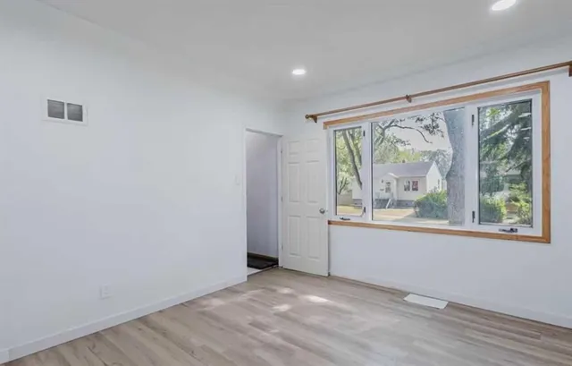 10948 75 Ave, Edmonton 2