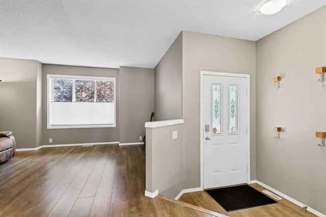 152 Covewood Green, Calgary 2