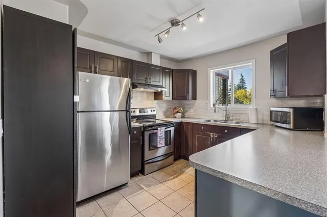 15 Rocky Ridge Gate #5, Calgary 5