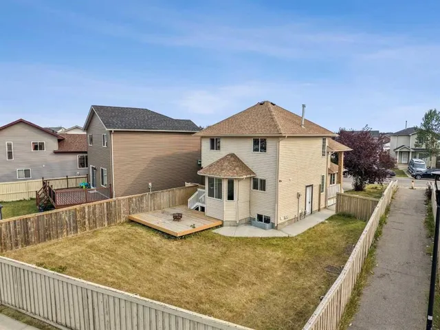 187 Martinvalley Cres, Calgary 3