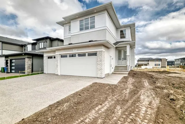 2045 Waterbury Rd, Chestermere 2