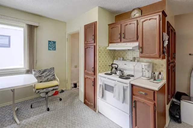 2119 Halifax Cres, Calgary 5