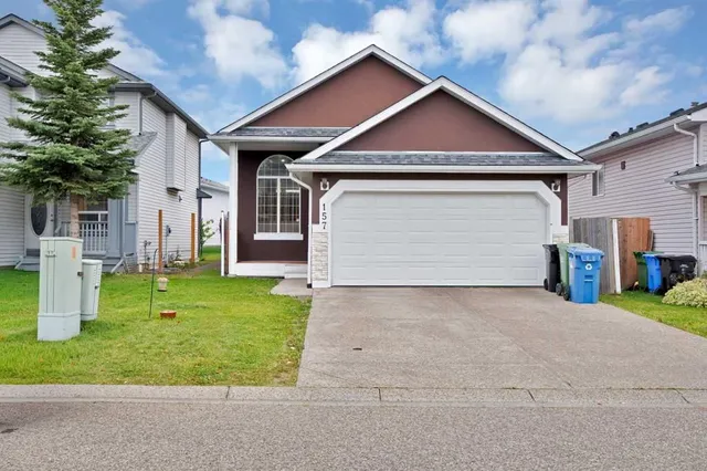 157 Saratoga Close, Calgary 2