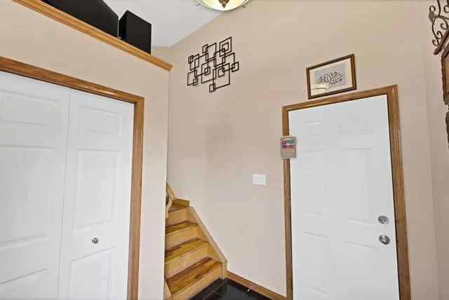 157 Saratoga Close, Calgary 5