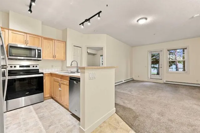 1414 17 St #114, Calgary 5