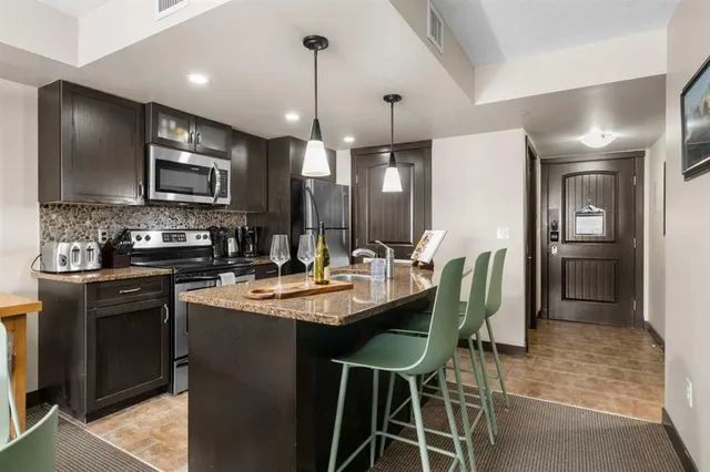 250 2nd Ave #2103, Dead Man's Flats 3