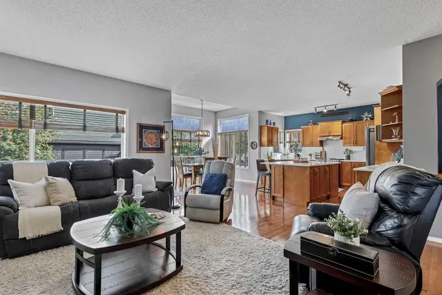 402 Fairways Mews, Airdrie 4
