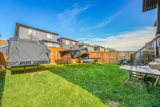 58 Creekside Ave, Calgary 5