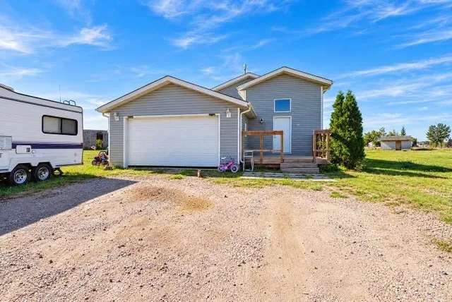 53 Sagerbrush Estates, Rural Newell, County of 2