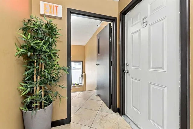 1905 11 Ave #6, Calgary 4