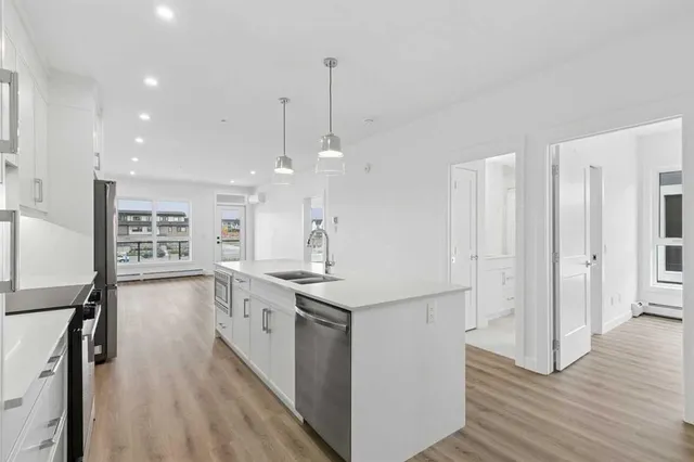 1802 Mahogany Blvd #6320, Calgary 4