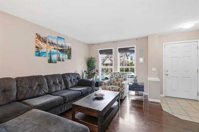 71 Elgin Meadows Garden, Calgary 5