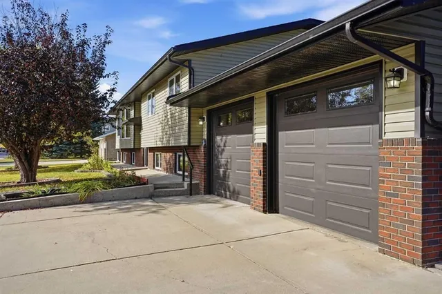 12 Dickens Lane, Lacombe 4