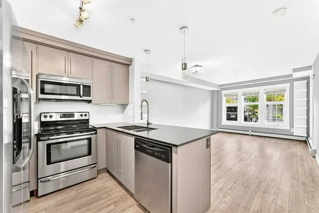 11 Mahogany Row #1115, Calgary 4