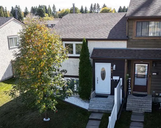 101 Baile Close, Red Deer 1