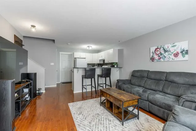 635 6 St #5, Lethbridge 5