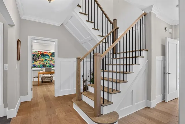3017 3 St, Calgary 3
