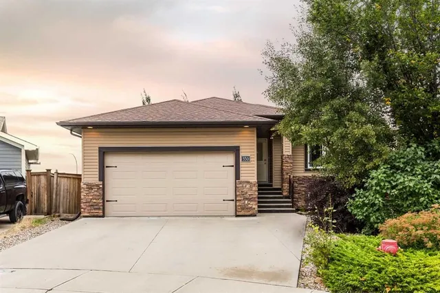 350 Mt. Sunburst Way, Lethbridge 1