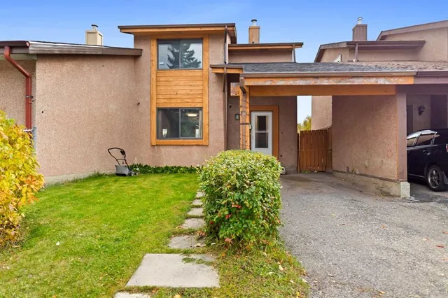 40 Pinecliff Close, Calgary 5