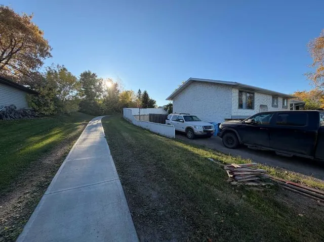 113 Beaconwood Pl, Fort McMurray 5