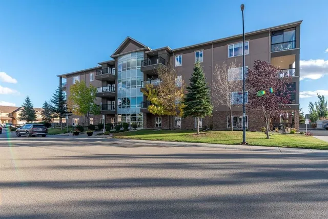 5305 14 St #403, Lloydminster 1