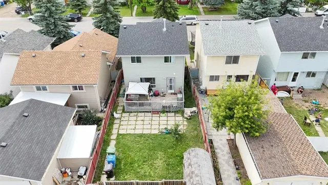 136 Martindale Dr, Calgary 4