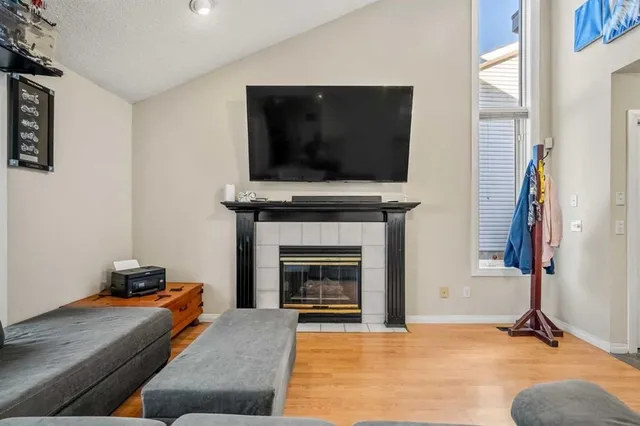 25 Sheep River Dr, Okotoks 5