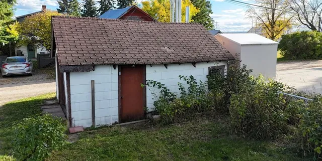 4907 7 Avenue, Edson 5