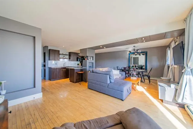 1530 26 Ave #6, Calgary 3