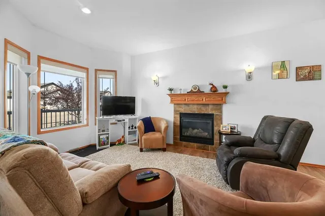 41 Ebony St, Lacombe 4