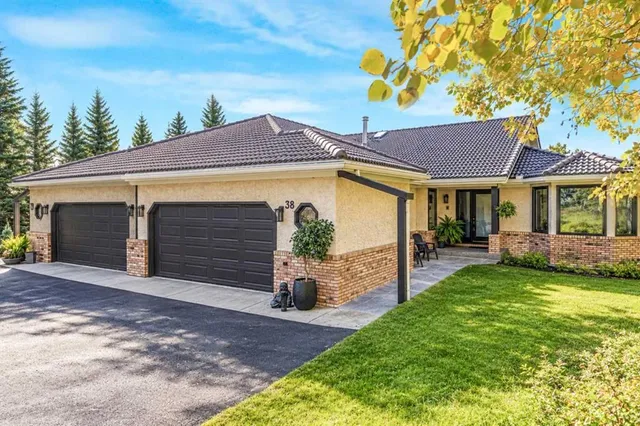 38 Sunrise Way, Priddis Greens 4