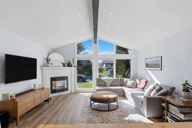 39 Midridge Close, Calgary 5
