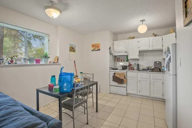 4639 48 St, Sylvan Lake 4