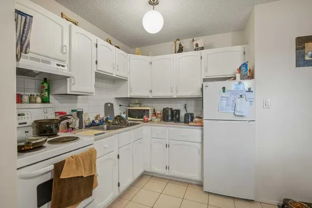 4639 48 St, Sylvan Lake 5