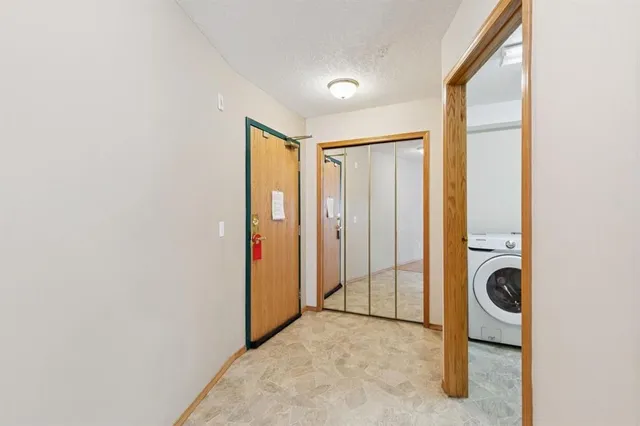 7239 Sierra Morena Blvd #107, Calgary 3