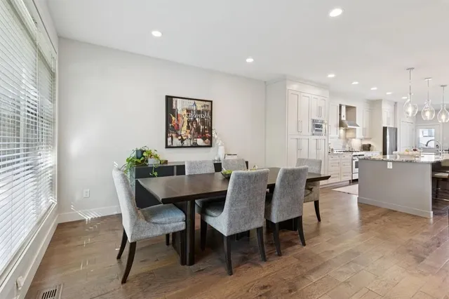4012 2 St, Calgary 5
