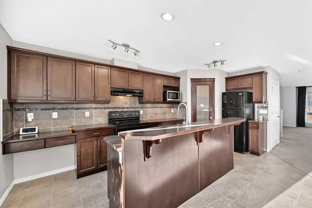 256 Autumn Green, Calgary 4