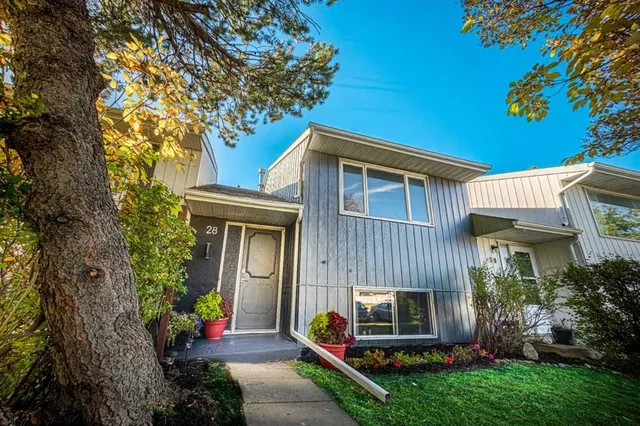 28 Whiteside Cres, Red Deer 3