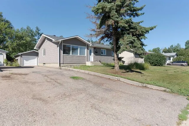 32 Moberly Cres, Fort McMurray 2