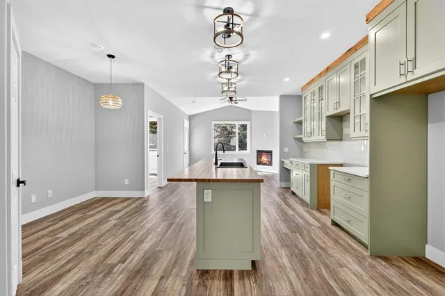 610 4 Ave #28, Sundre 4