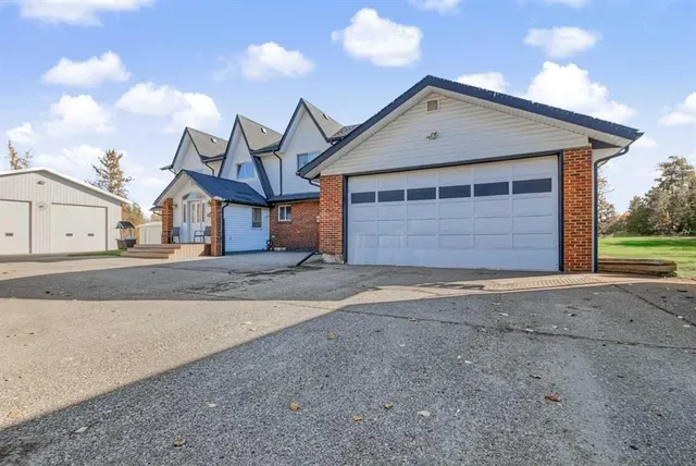710072 40 Hwy #9, Rural Grande Prairie No. 1, County of 3