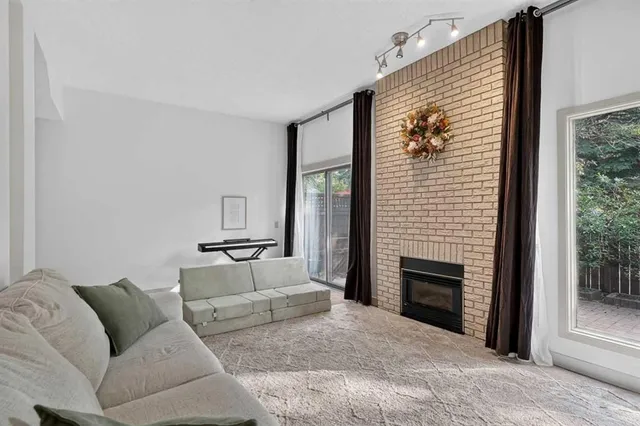 571 Point Mckay Grove, Calgary 5