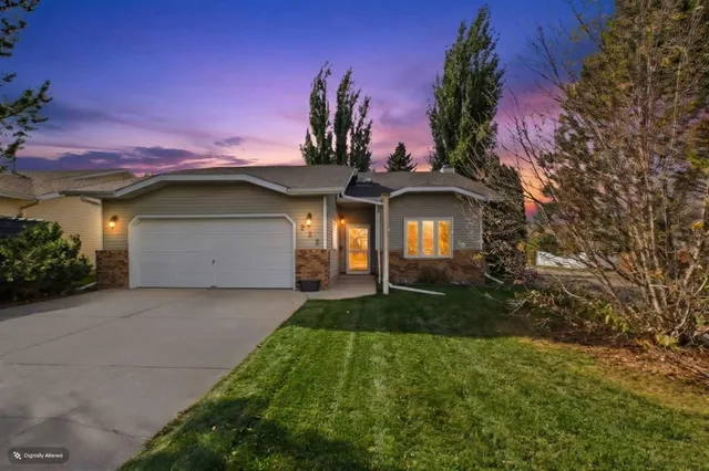 222 Davison Dr, Red Deer 2