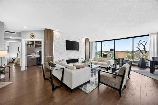 801 2 Ave #1402, Calgary 3