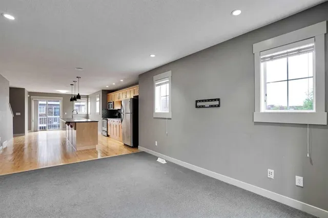 124 Lavender Link, Chestermere 4
