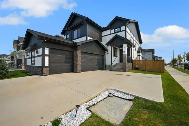 70 South Shore Bay, Chestermere 2