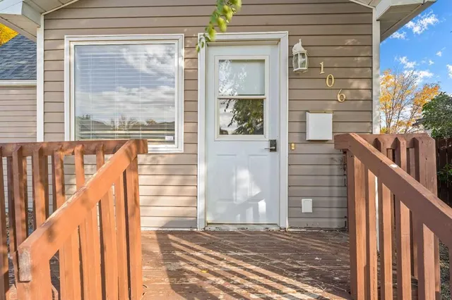 106 8 Ave, Bow Island 4