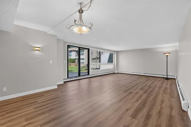 2425 90 Ave #118, Calgary 4