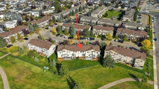 2005 Luxstone Blvd #303, Airdrie 2