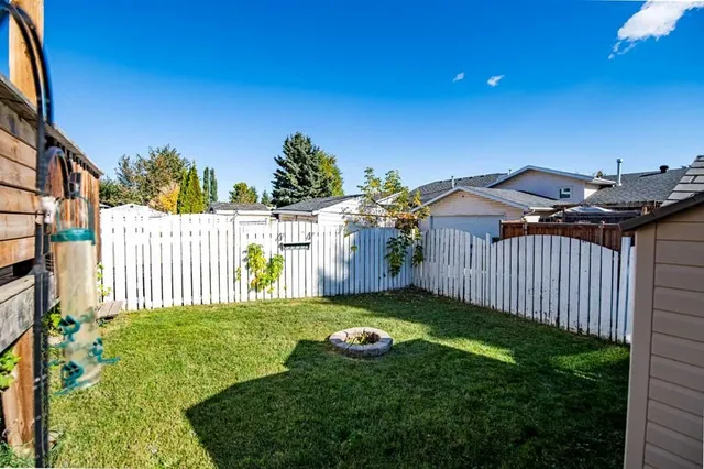 33 Kirsch Close, Red Deer 5